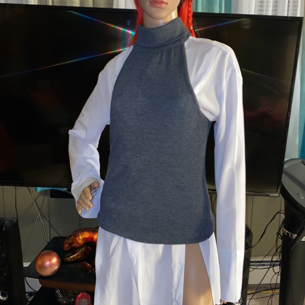 Grey top - Picture 5 of 6